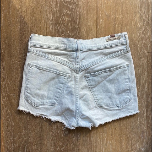 Citizens of Humanity denims shorts / size 26 - Picture 2 of 8